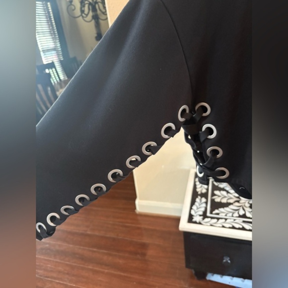 Alo yoga suspension‎ lace-up pullover - Picture 6 of 9